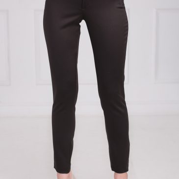 Buy women’s pants – indispensable for fashionable women!