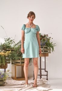 rapezia dress, buy a trapeze dress, knee-length dress, dress under the belt