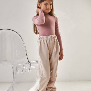 Children’s clothing and fashion.